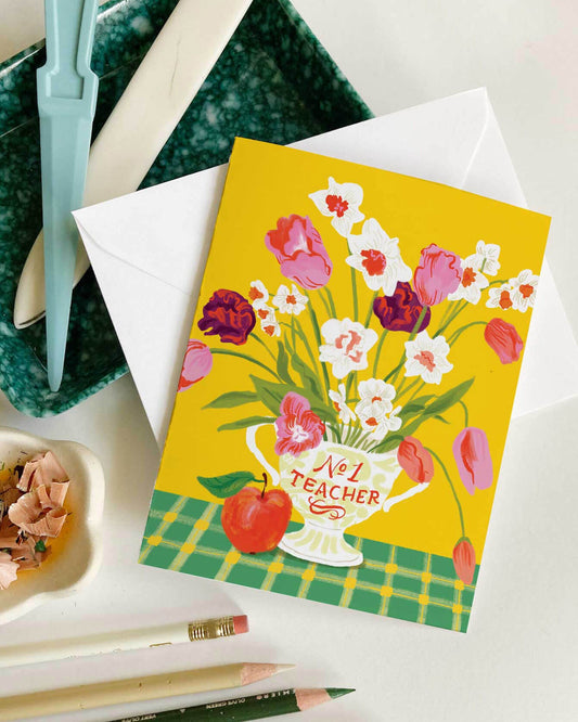 What to Write in a Teacher Appreciation Card (+ 20 Message Ideas)